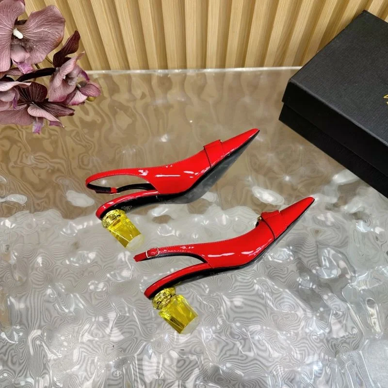 Refined Versace Sandals 37366
