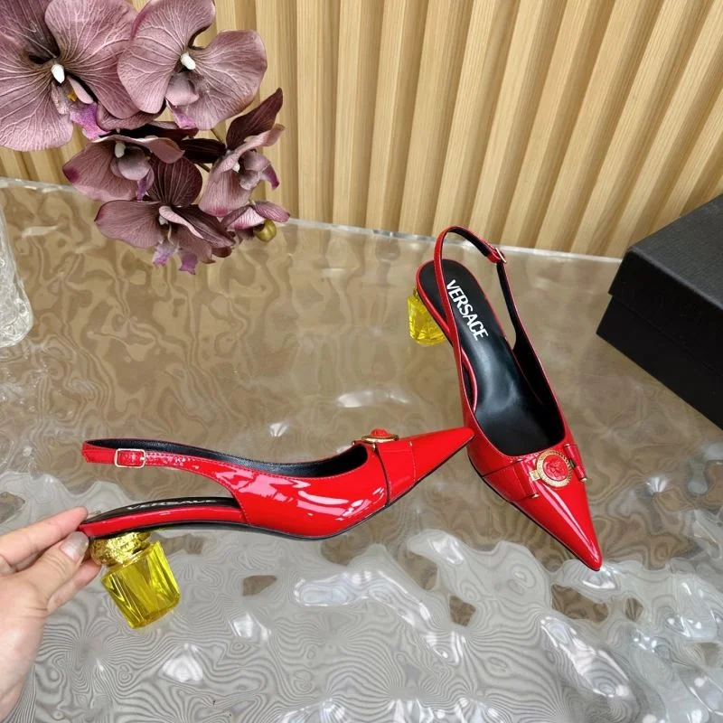 Refined Versace Sandals 37366