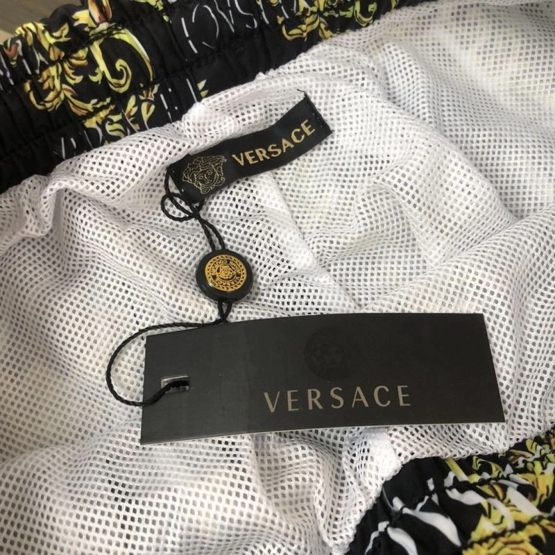 Trendy Versace Short Pants 175745