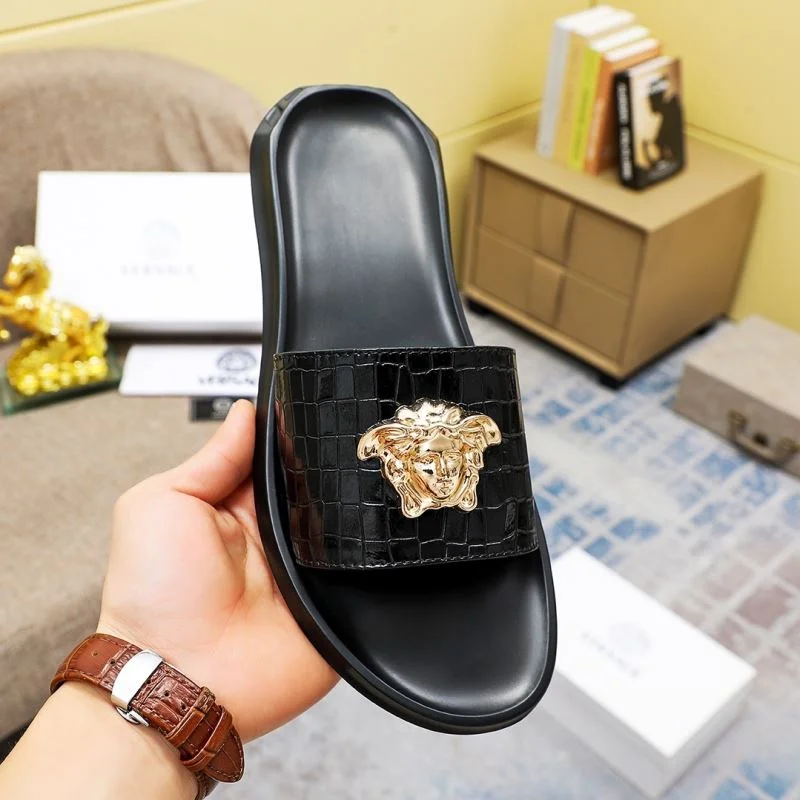 WrinkleFree Versace Slippers 37265