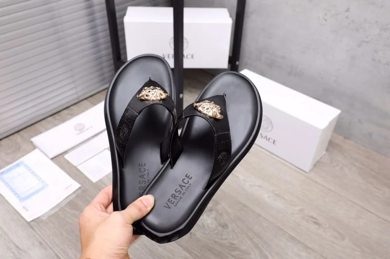 Versace Slippers Compact 37264