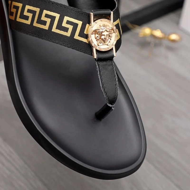 Versace Slippers Breathable 37244