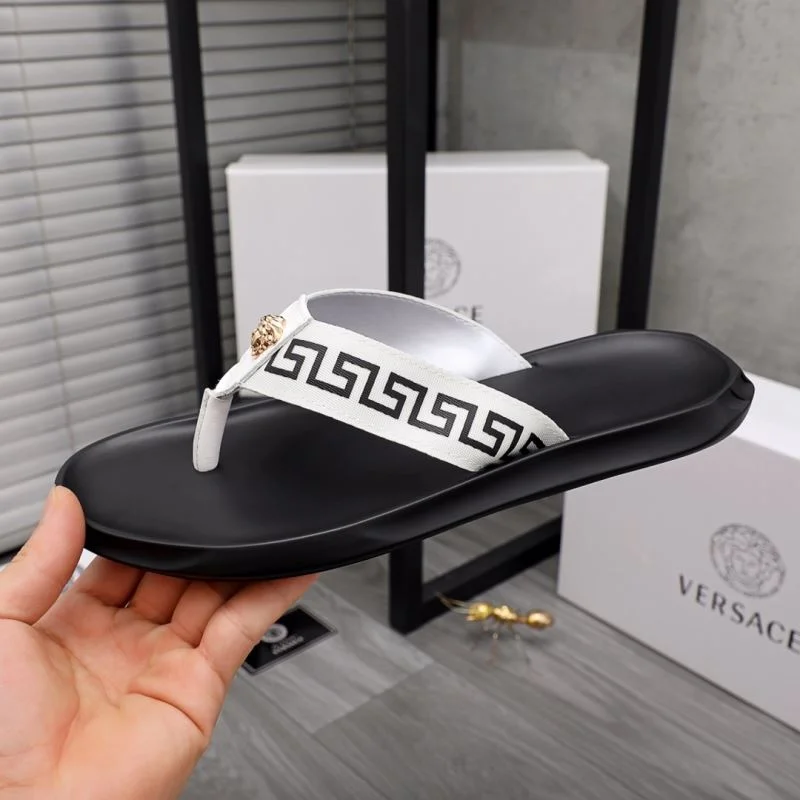 Versace Slippers UrbanStyle 37234