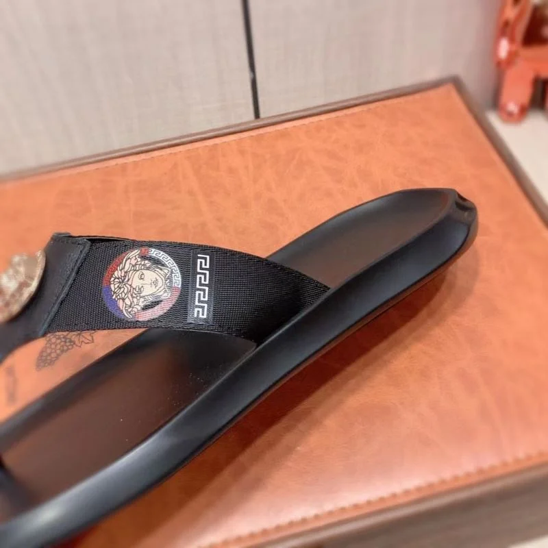Versace Slippers Contemporary 37232