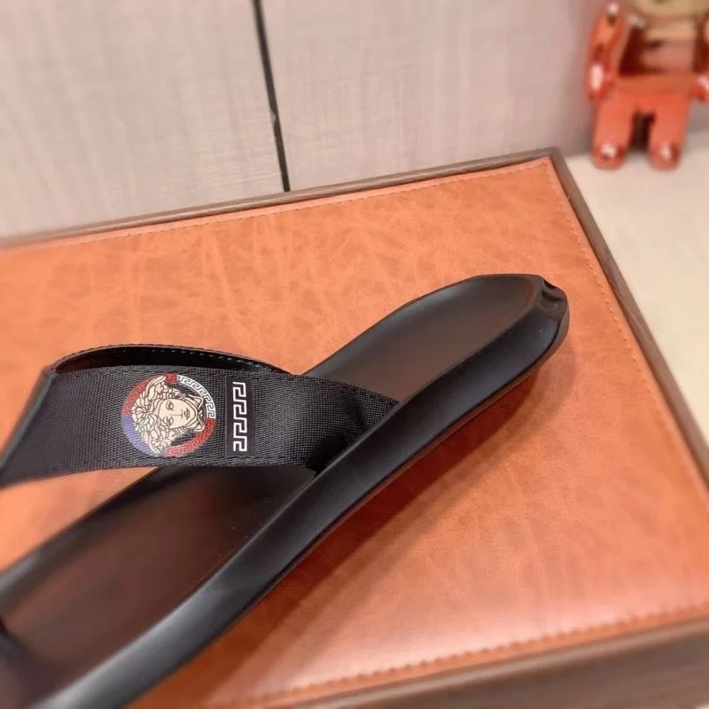 Versace Slippers Effortless 37229