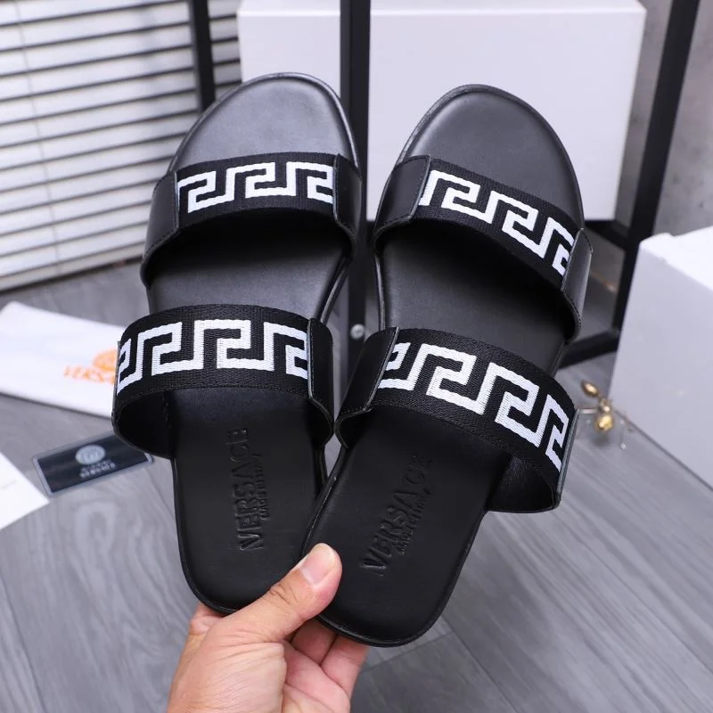 HighPerformance Versace Slippers 37228