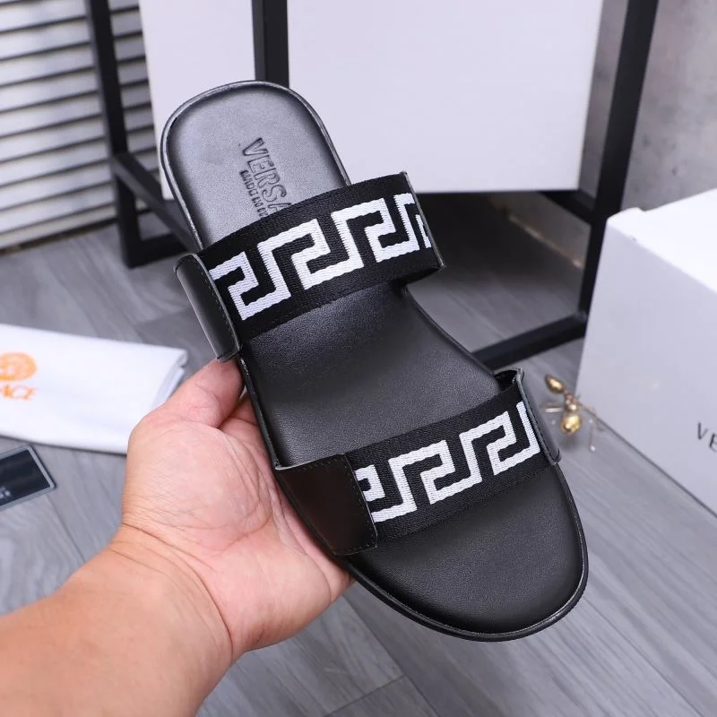HighPerformance Versace Slippers 37228