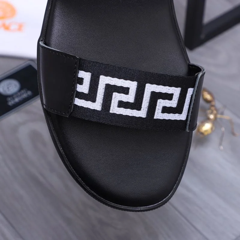 HighPerformance Versace Slippers 37228