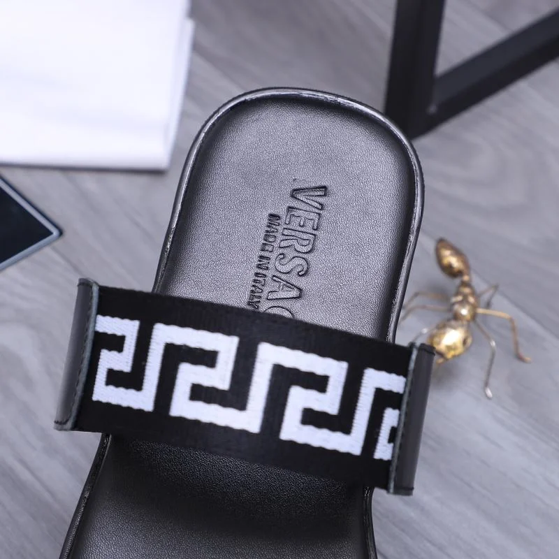 HighPerformance Versace Slippers 37228