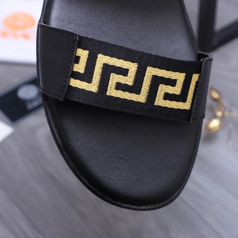 Neat Versace Slippers 37226