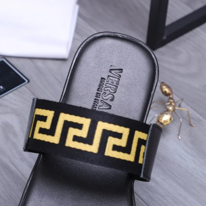 Neat Versace Slippers 37226