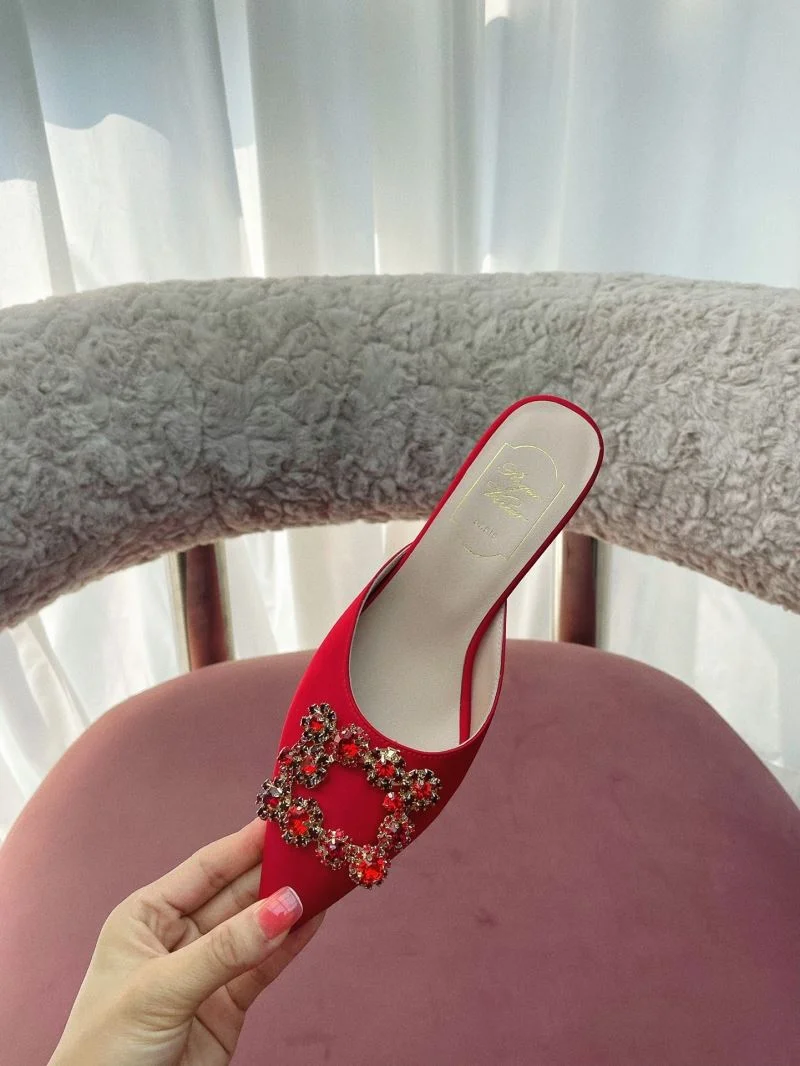 Minimalist Versace Slippers 37431