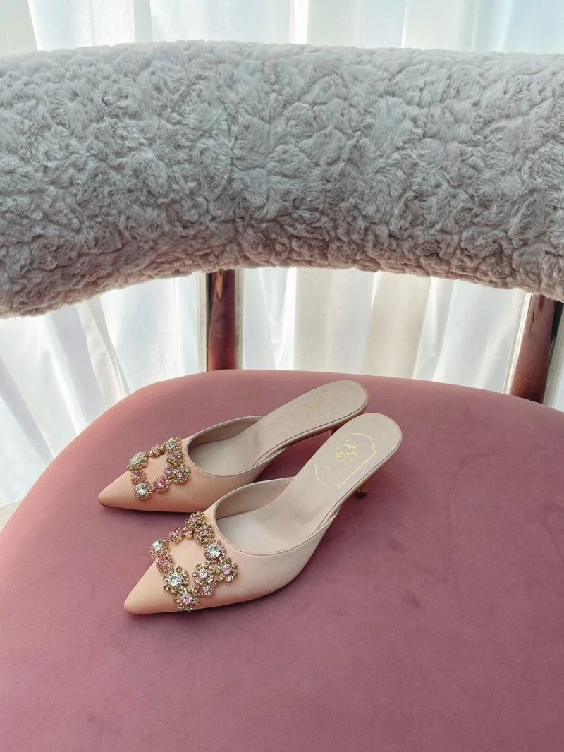 Elegant Versace Slippers 37430
