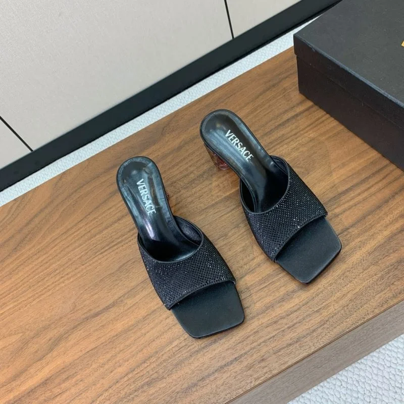 Reliable Versace Slippers 37425