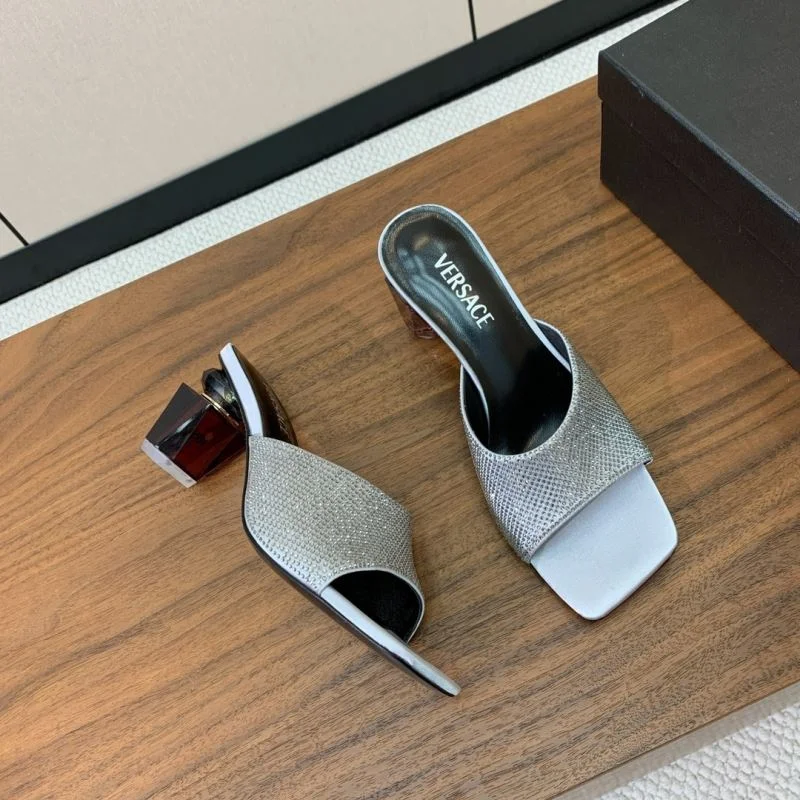 Versace Slippers Sporty 37411