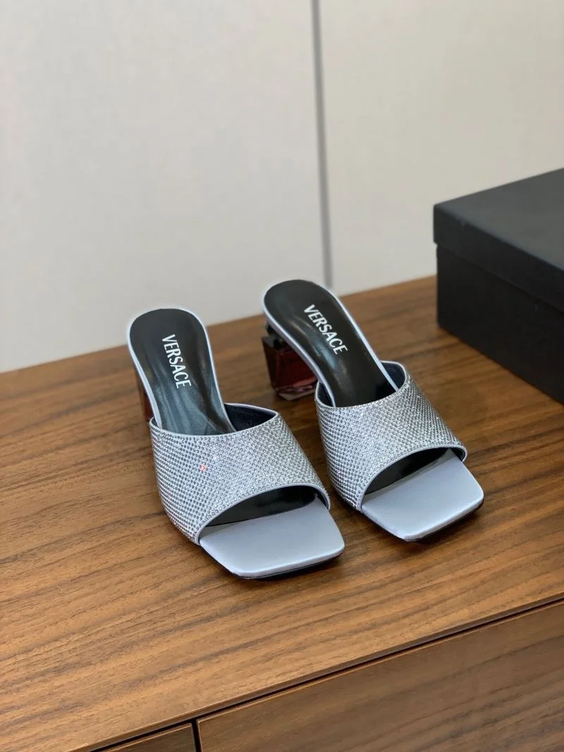 Versace Slippers Sporty 37411