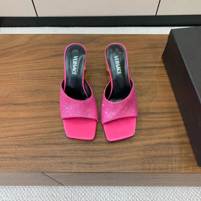 Versace Slippers Minimalist 37429