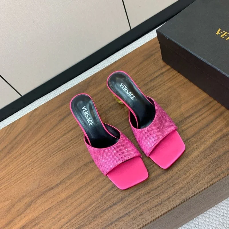 Versace Slippers Minimalist 37429
