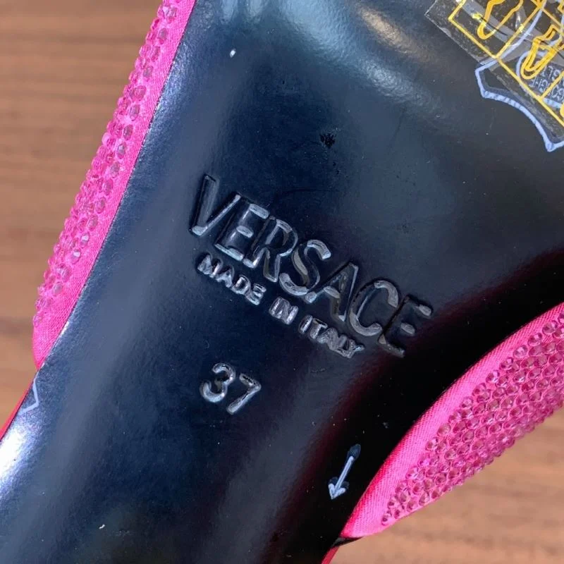Versace Slippers Minimalist 37429