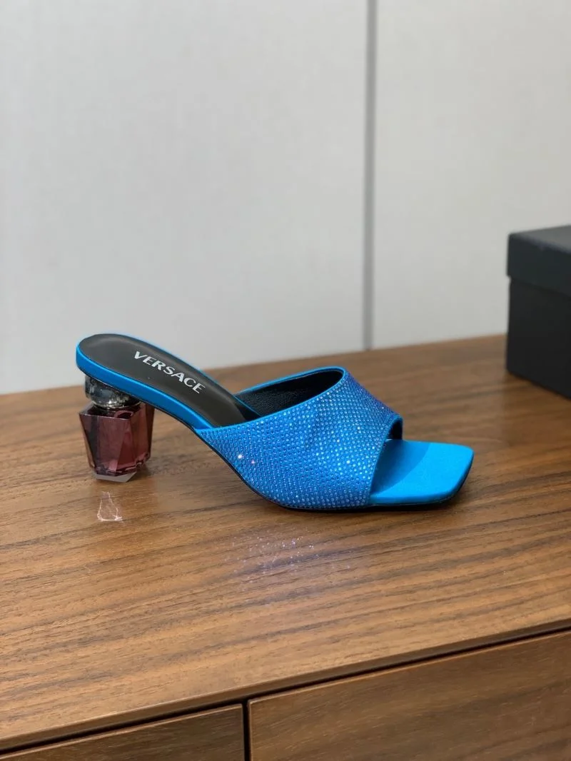 Durable Versace Slippers 37422