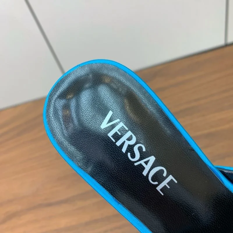 Durable Versace Slippers 37422