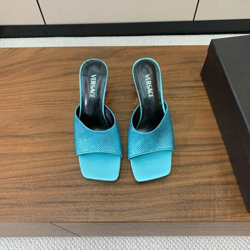 Effortless Versace Slippers 37409
