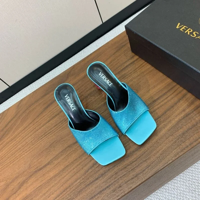 Effortless Versace Slippers 37409