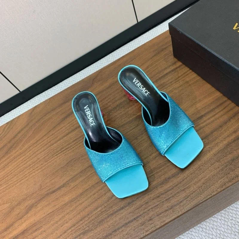 Effortless Versace Slippers 37409