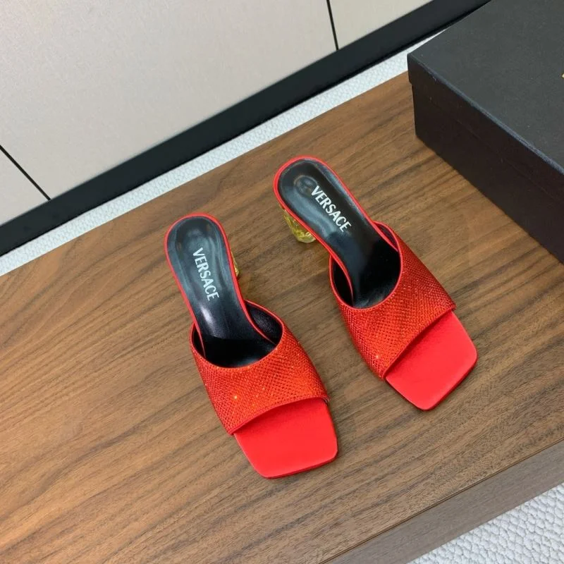 Versace Slippers Durable 37415