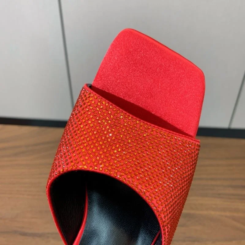 Versace Slippers Durable 37415