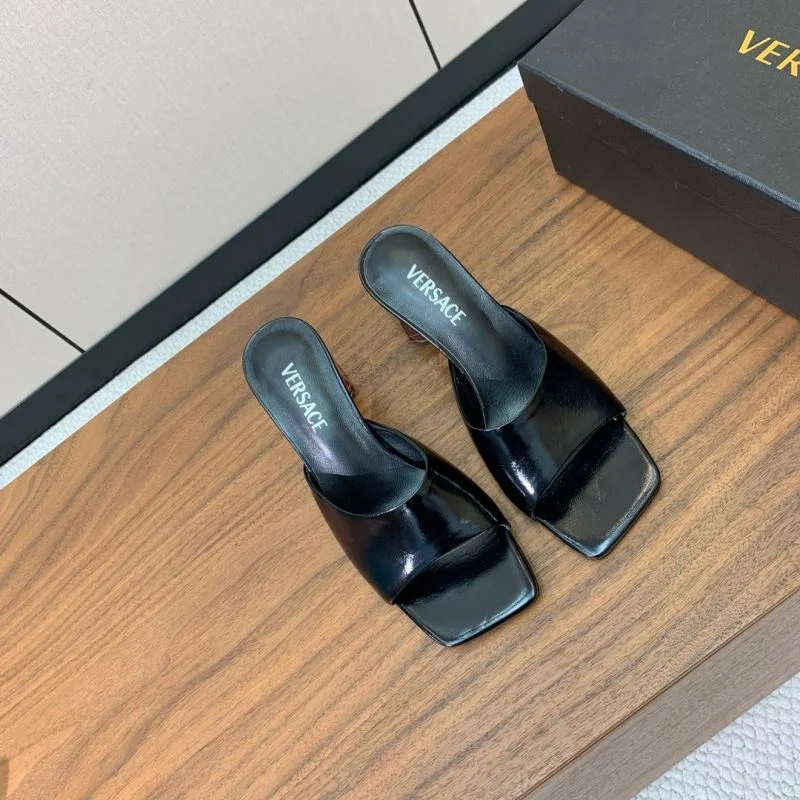 Comfortable Versace Slippers 37424