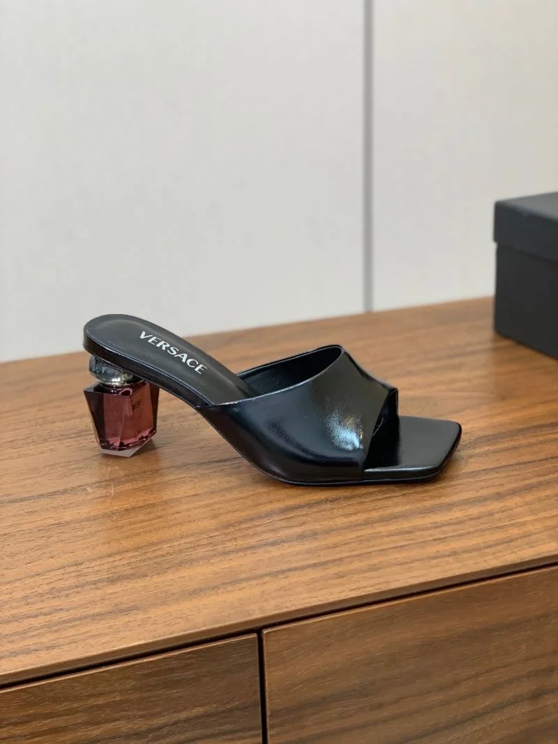 Comfortable Versace Slippers 37424