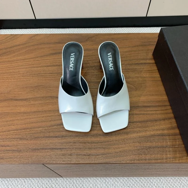 ModernLook Versace Slippers 37427