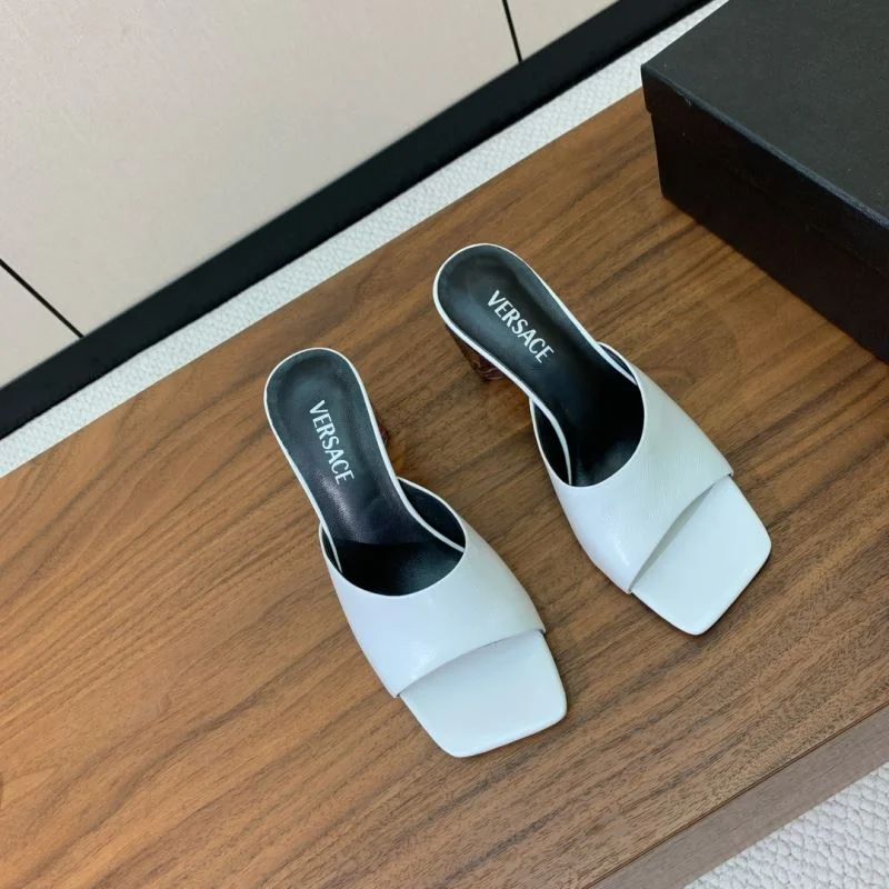 ModernLook Versace Slippers 37427