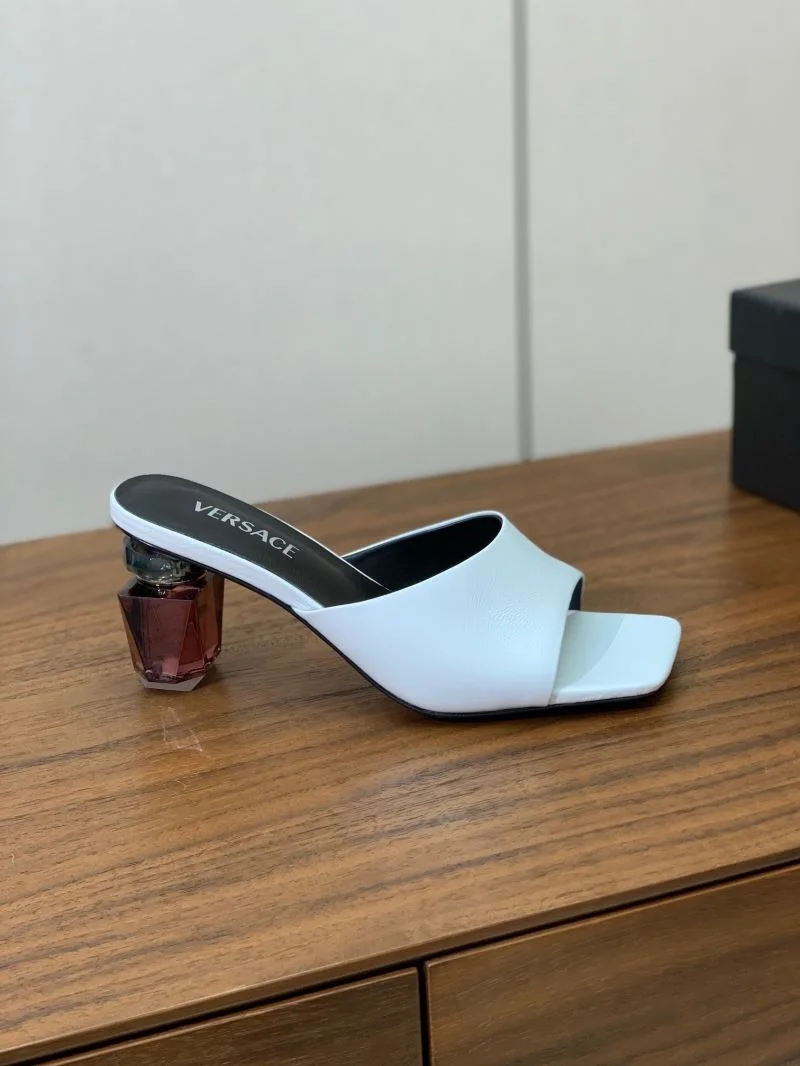 ModernLook Versace Slippers 37427