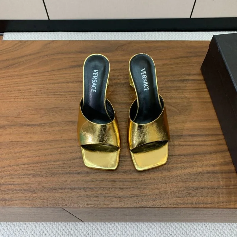 Versace Slippers EasyMatch 37400