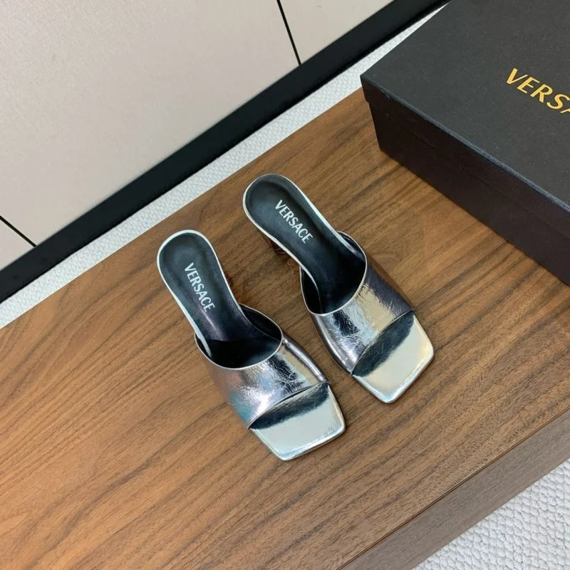 Versace Slippers Refined 37403