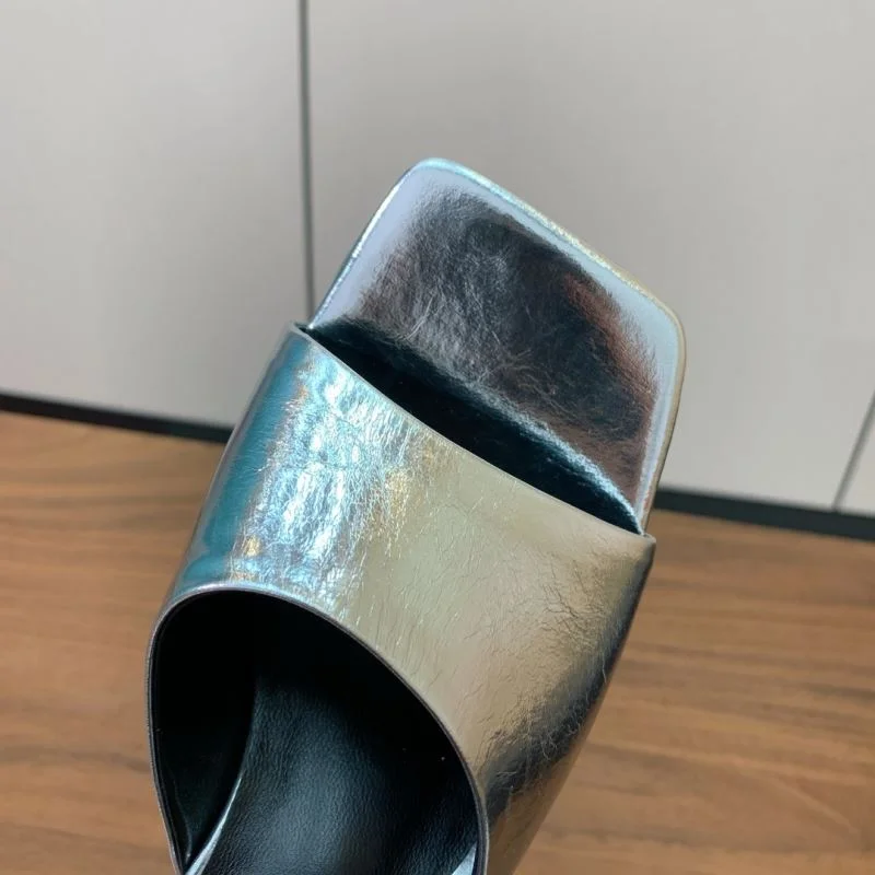 Versace Slippers Refined 37403