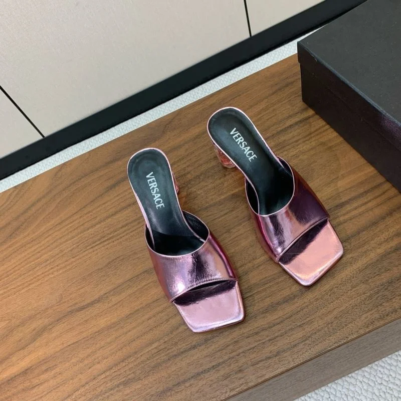 Versace Slippers Durable 37407