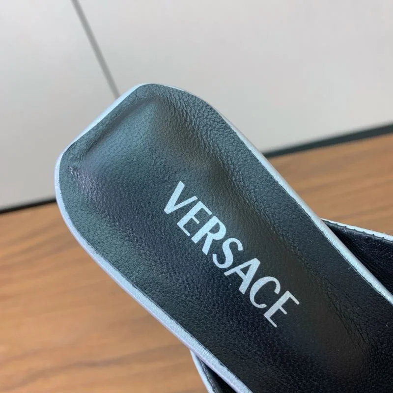 Versace Slippers Tailored 37416