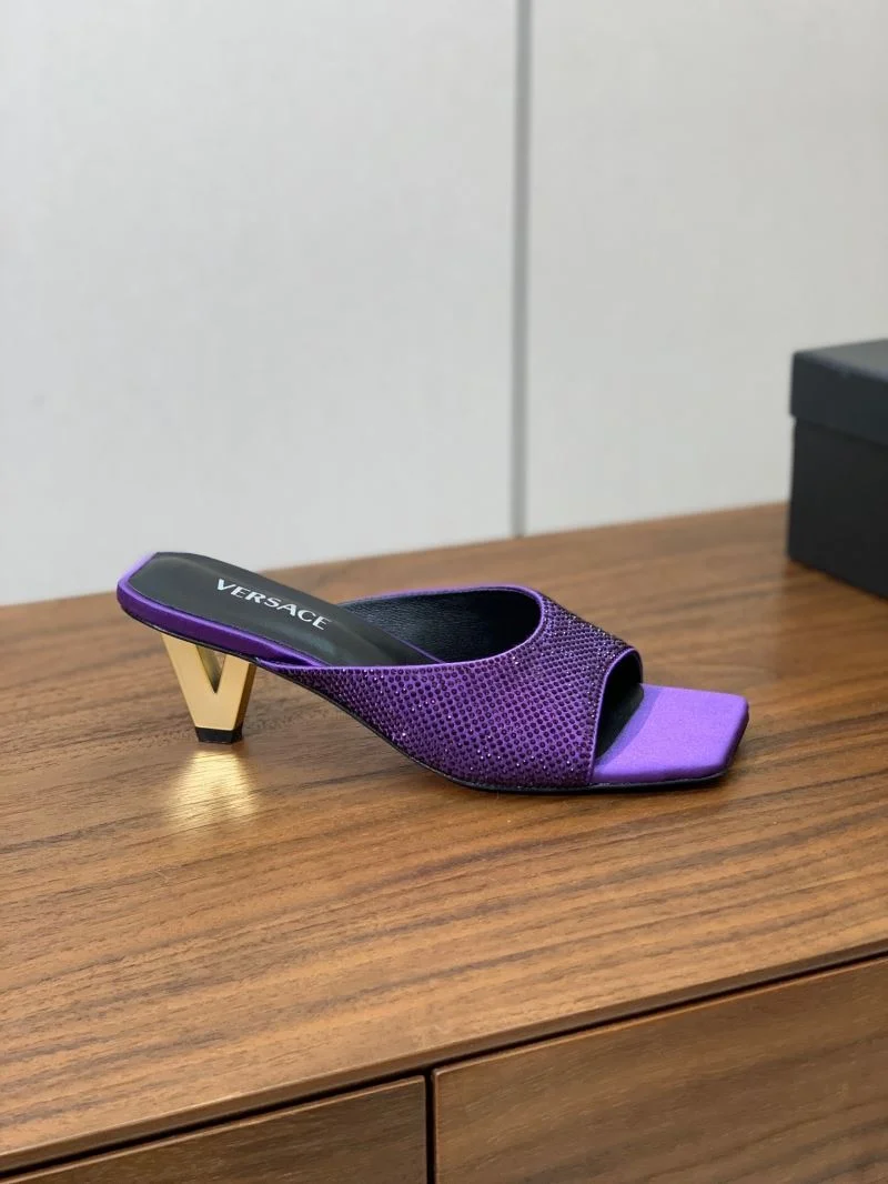 Vibrant Versace Slippers 37405