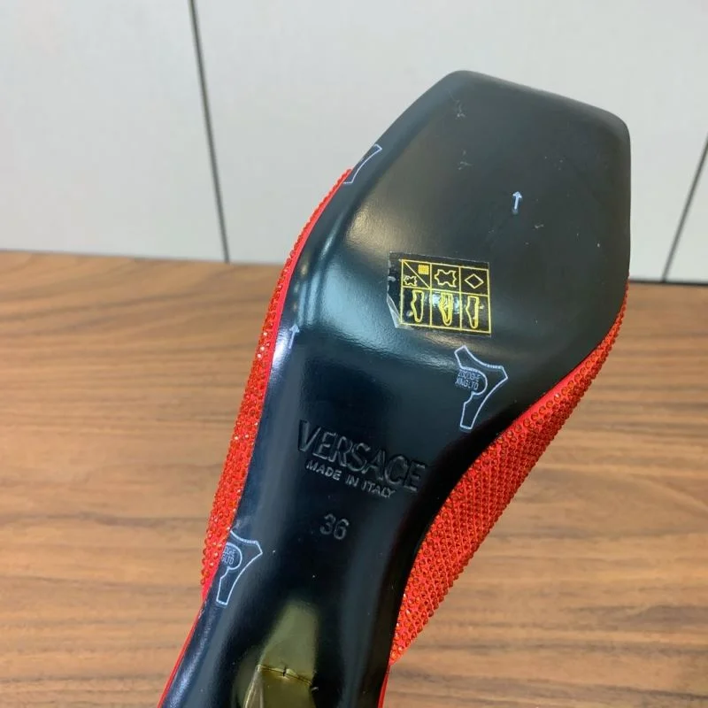 Comfortable Versace Slippers 37423