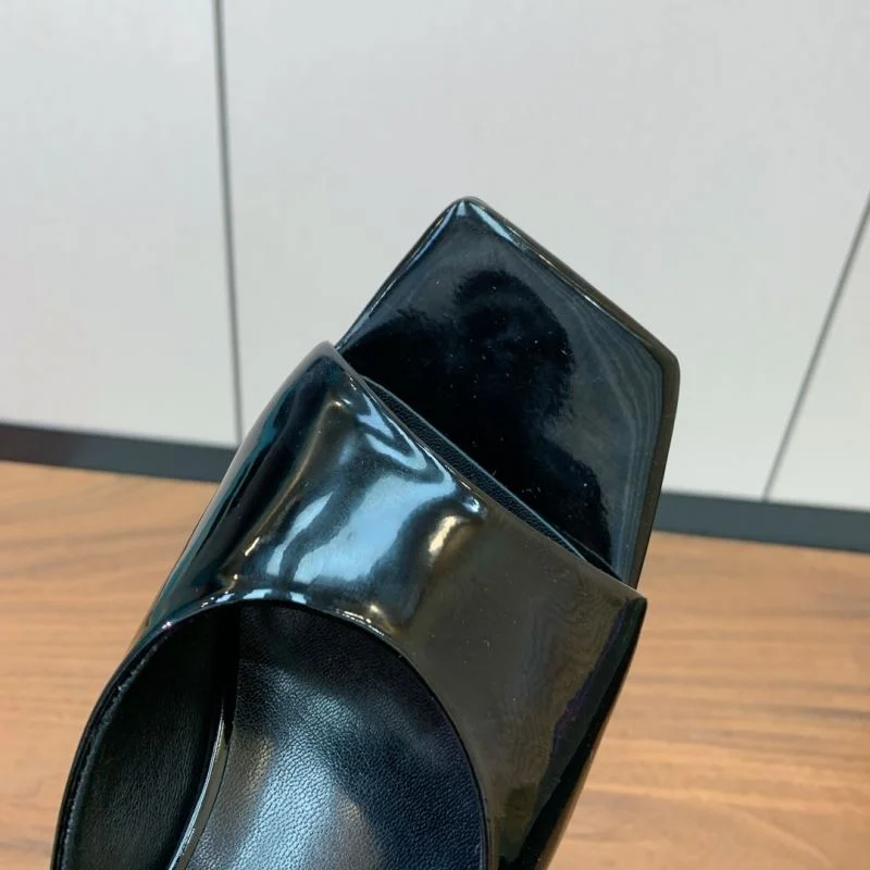 HighPerformance Versace Slippers 37421