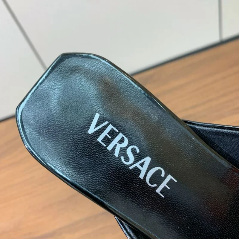 HighPerformance Versace Slippers 37421