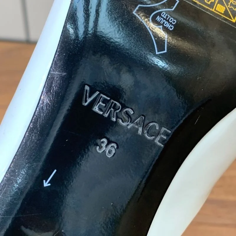 Attractive Versace Slippers 37419
