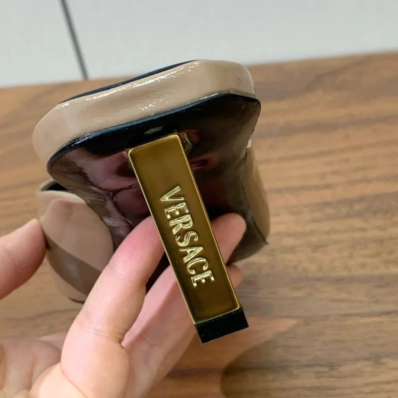 Versace Slippers UrbanStyle 37406