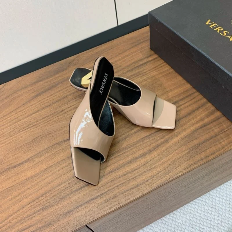 Versace Slippers UrbanStyle 37406