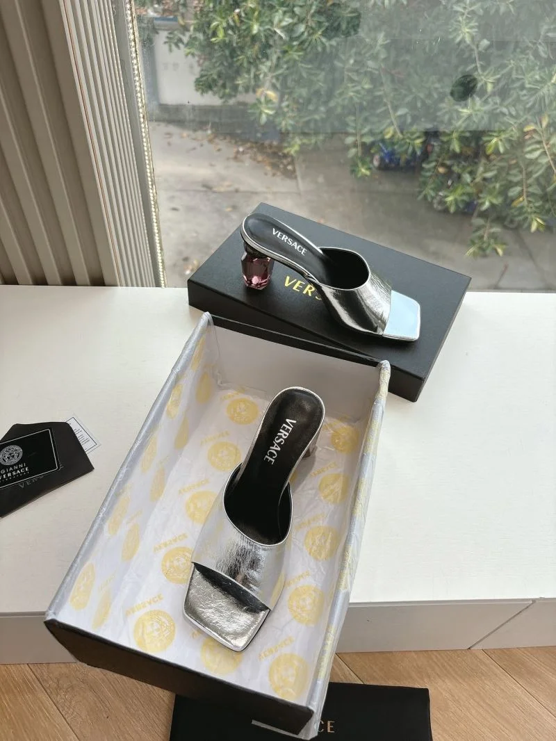 Lightweight Versace Slippers 37378