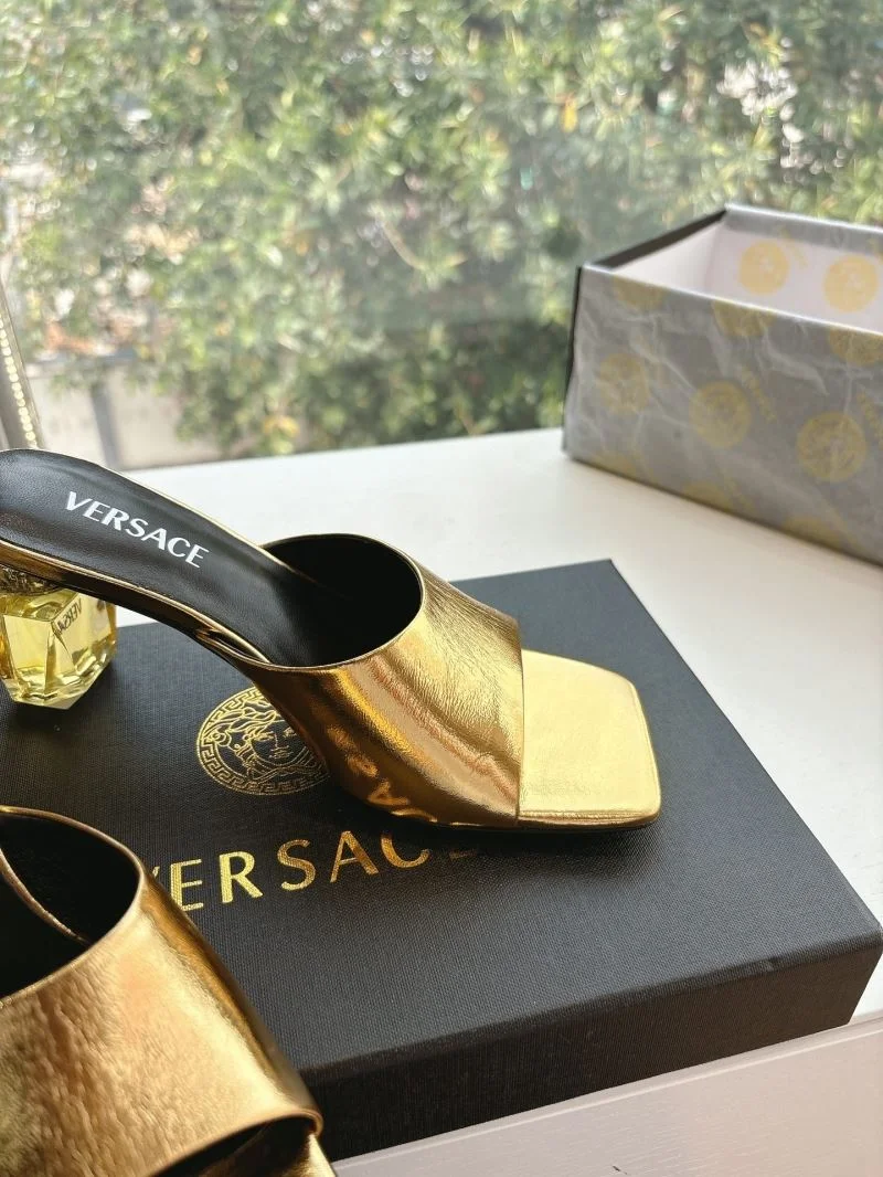 Versace Slippers Colorful 37383