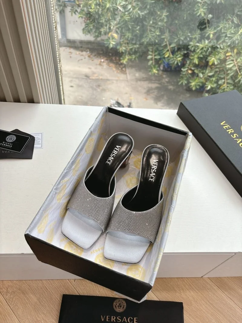 Versace Slippers Contemporary 37362